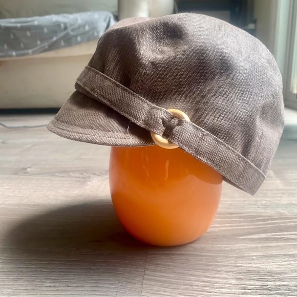 Accessories - Brown Cap with Buckle Detail